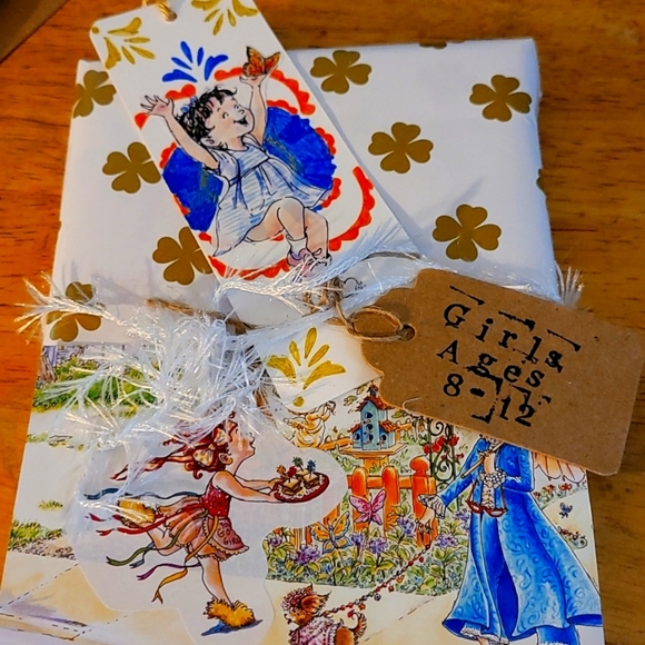 Girls Blind Book ages 8-12 - Picture 1 of 4